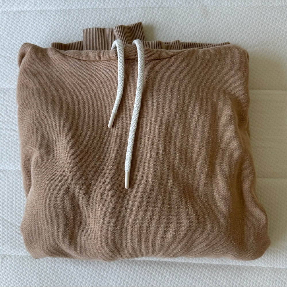 NEUTRAL AERIE SET - TOP SIZE M, BOTTOMS SIZE S